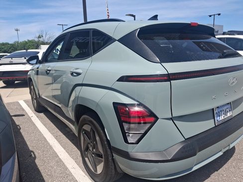 Used 2024 Hyundai Kona SEL FWD image 6