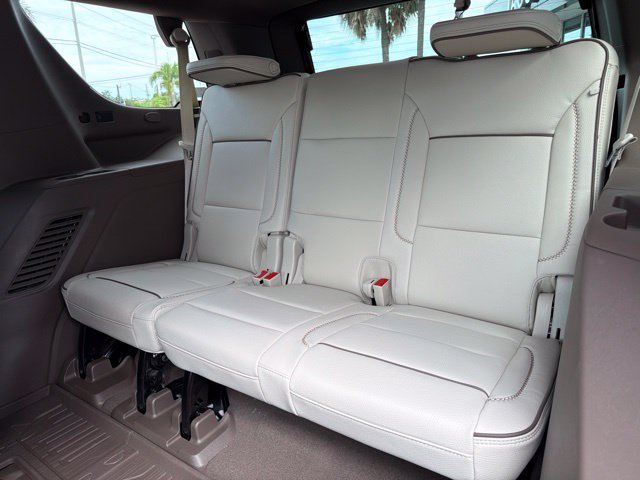 New 2026 GMC Yukon Denali w/ Denali Reserve Package AWD/4WD image 15
