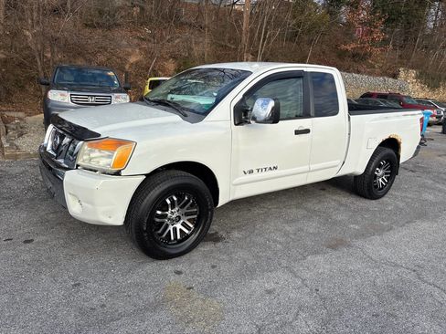Used 2008 Nissan Titan SE image 18