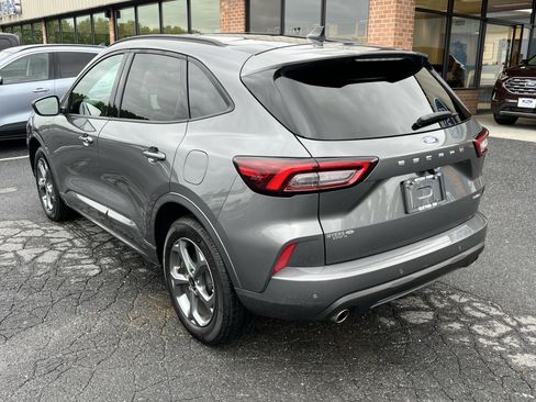 Used 2024 Ford Escape ST-Line w/ Tech Pack #1 image 8
