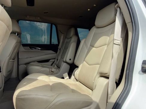 Used 2019 Cadillac Escalade Premium Luxury AWD/4WD image 10