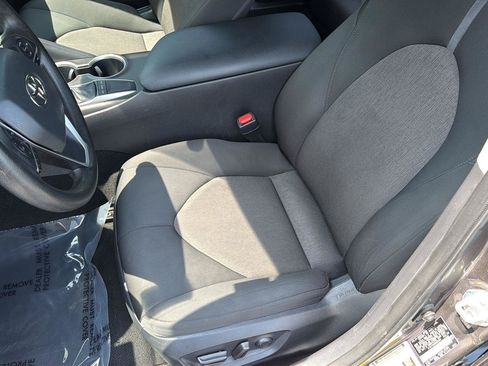 Used 2024 Toyota Camry LE FWD image 27