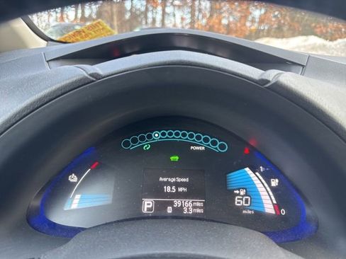 Used 2015 Nissan Leaf S w/ Charge Package image 3