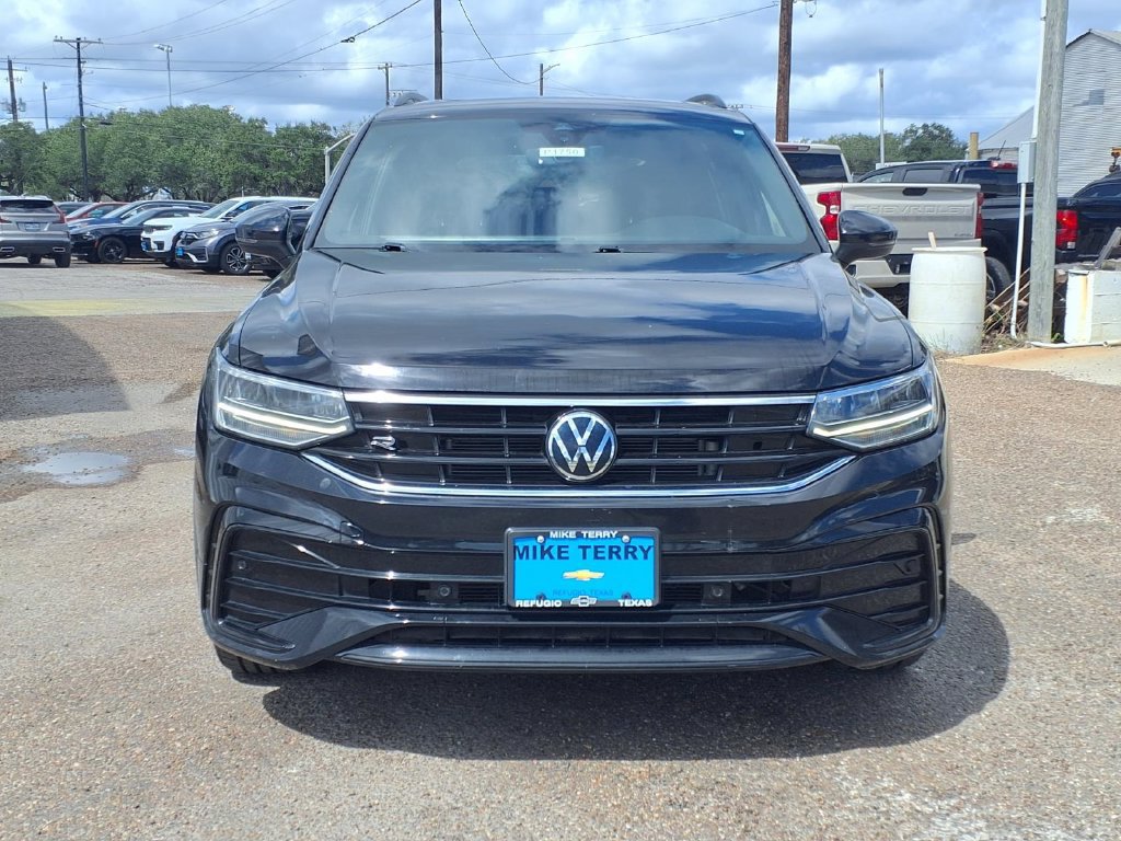 Used 2024 Volkswagen Tiguan SE R-Line FWD image 6
