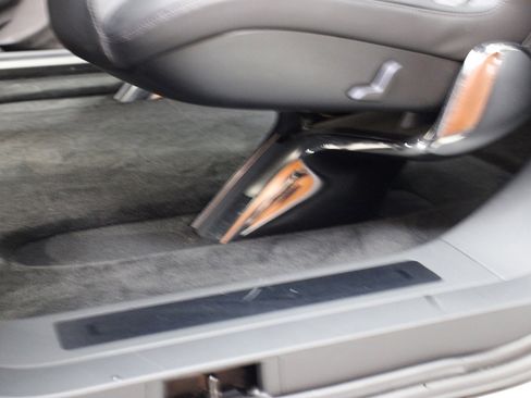 Used 2023 Tesla Model X image 35