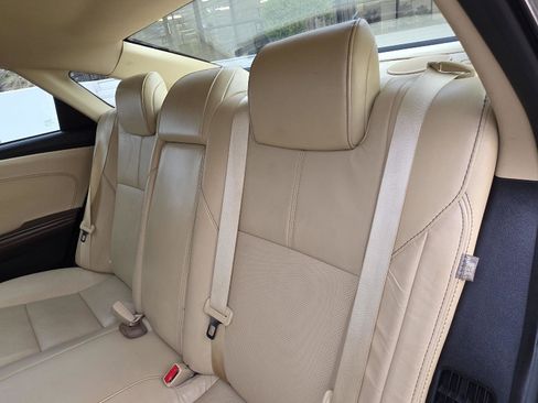 Used 2018 Toyota Avalon Limited image 36