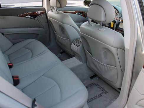 Used 2004 Mercedes-Benz E 320 Sedan image 20
