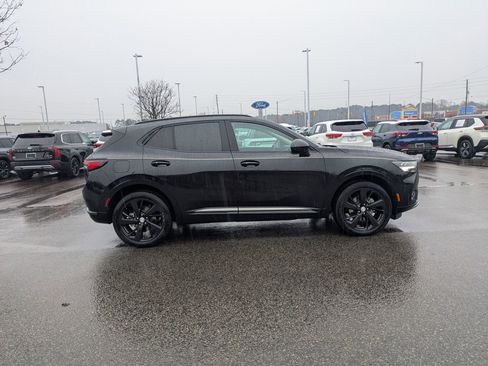 Used 2021 Buick Envision Essence w/ Technology Package I image 3