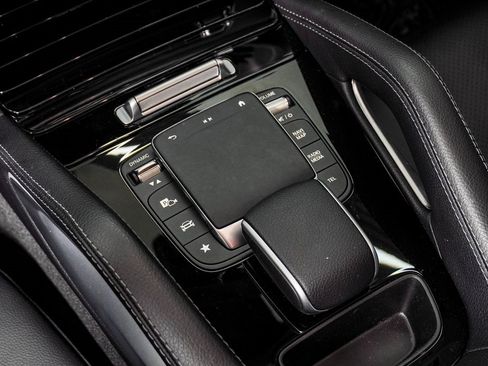 Used 2023 Mercedes-Benz GLE 350 4MATIC image 25