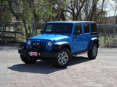 Used 2016 Jeep Wrangler Unlimited Rubicon w/ Connectivity Group image 25