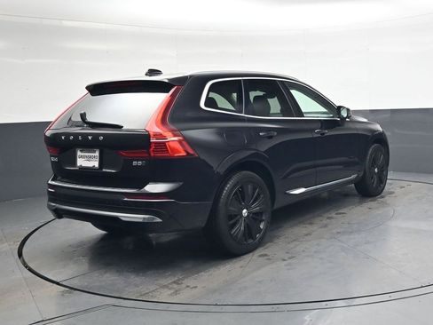 Used 2022 Volvo XC60 B5 Inscription w/ Advanced Package image 4