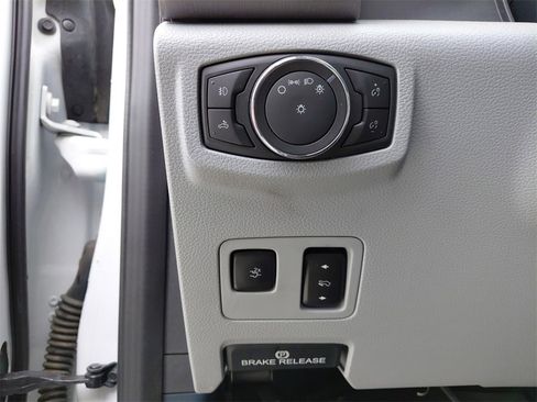 Used 2022 Ford F350 Limited image 30