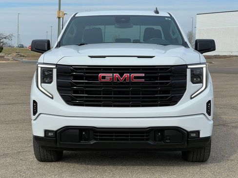 Certified 2023 GMC Sierra 1500 Elevation image 40
