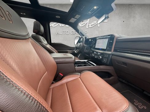 Used 2023 Ford F350 King Ranch w/ FX4 Off-Road Package image 29