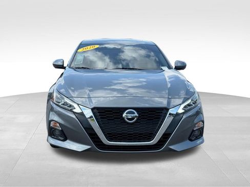 Used 2020 Nissan Altima 2.5 Platinum FWD image 25