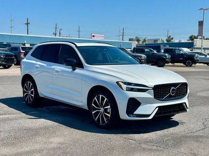 New 2025 Volvo XC60 B5 Plus w/ Protection Package Premier