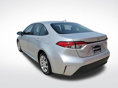 Used 2024 Toyota Corolla LE FWD image 3