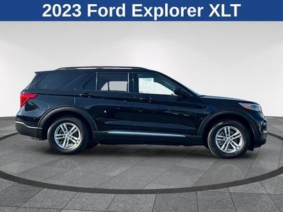 Certified 2023 Ford Explorer XLT w/ Equipment Group 202A