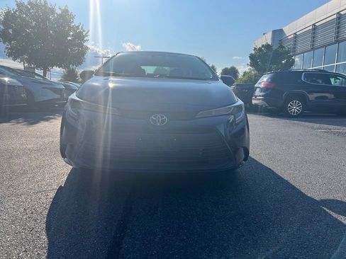 Used 2024 Toyota Corolla LE FWD image 4