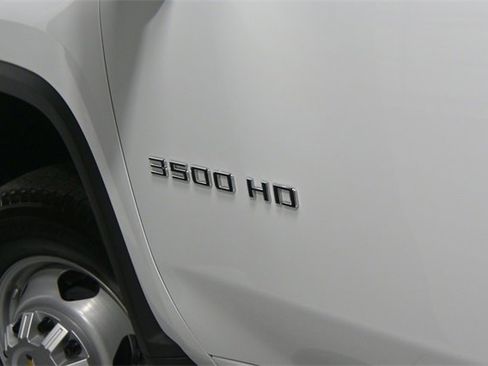 Used 2025 Chevrolet Silverado 3500 W/T w/ WT/CX Safety Package image 7