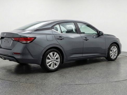 Used 2025 Nissan Sentra S FWD image 9