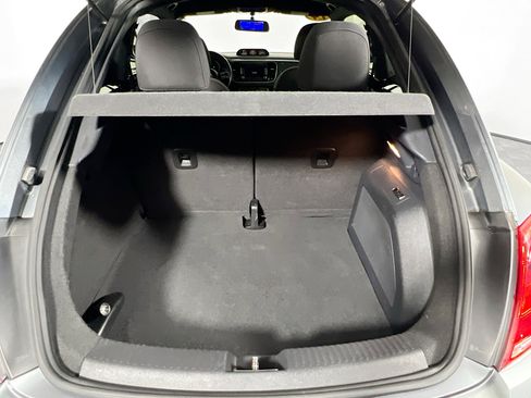 Used 2014 Volkswagen Beetle R-Line image 34