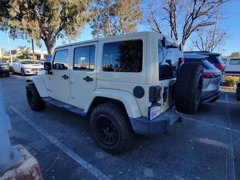 Used 2012 Jeep Wrangler Unlimited Sahara w/ Connectivity Group image 4