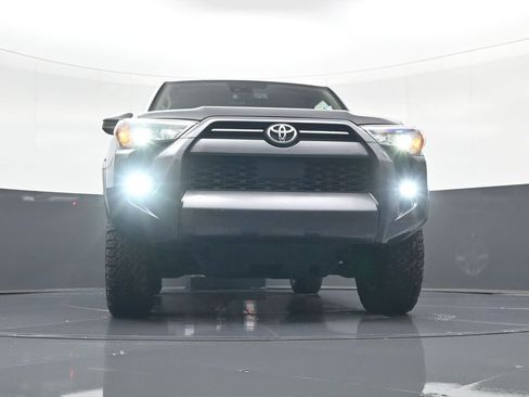 Used 2022 Toyota 4Runner SR5 image 21