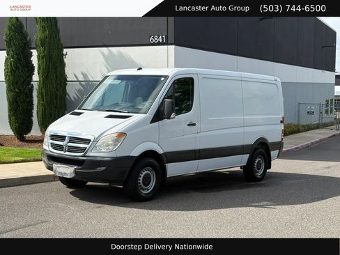 Used 2007 Dodge Sprinter 2500 RWD image 1