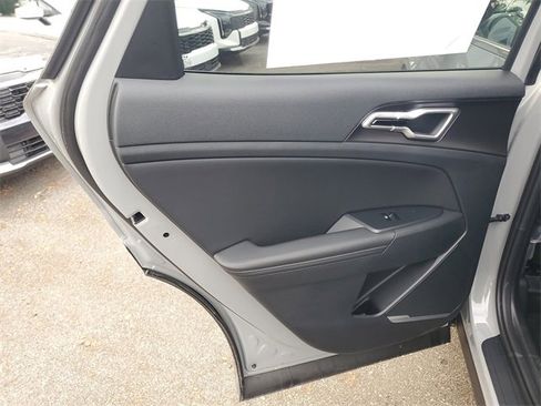 New 2026 Kia Sportage EX image 26