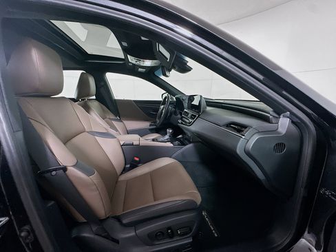 Used 2024 Lexus ES 350 w/ Premium Package image 31