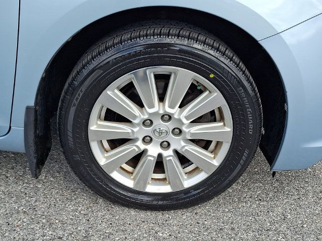 Certified 2017 Toyota Sienna XLE Premium w/ Protection Package AWD/4WD image 8