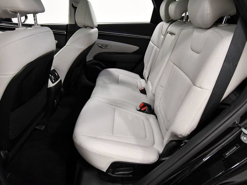 Used 2023 Hyundai Tucson Limited AWD/4WD image 15