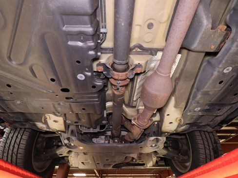 Used 2013 Toyota Highlander Limited image 40