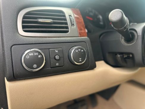 Used 2008 Chevrolet Silverado 2500 LTZ w/ Safety Package image 18