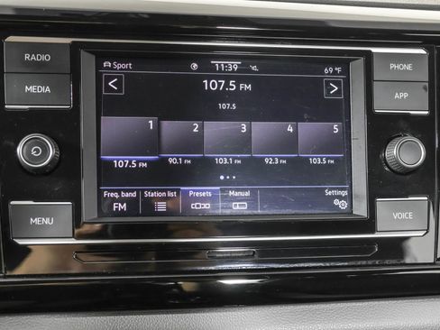 Used 2022 Volkswagen Taos S AWD/4WD image 29