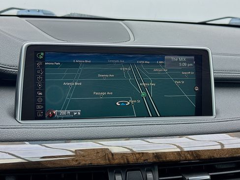 Used 2016 BMW X6 xDrive35i image 9