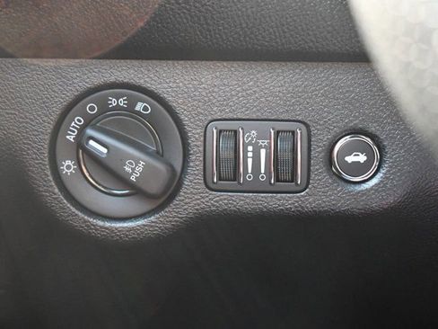 Used 2018 Dodge Challenger SRT w/ Technology Group image 18