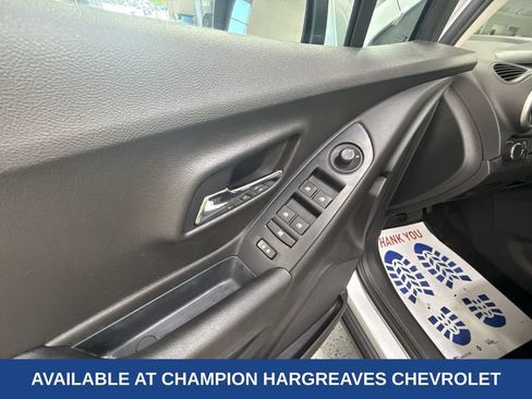 Used 2016 Chevrolet Trax LS AWD/4WD image 31