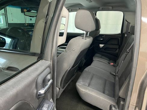 Used 2015 Chevrolet Silverado 1500 LT w/ LT Convenience Package AWD/4WD image 9