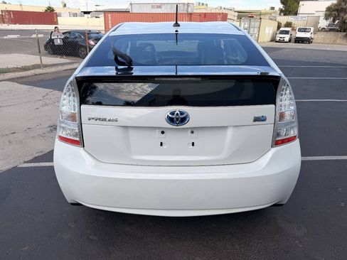 Used 2010 Toyota Prius Two FWD image 11