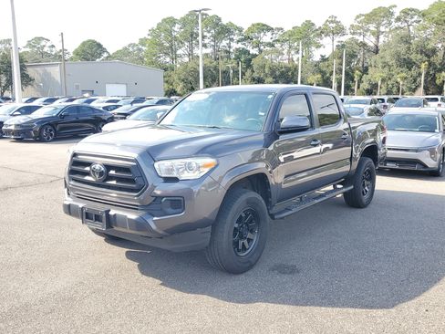 Used 2023 Toyota Tacoma SR5 image 3