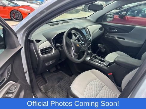 Used 2018 Chevrolet Equinox LS image 4