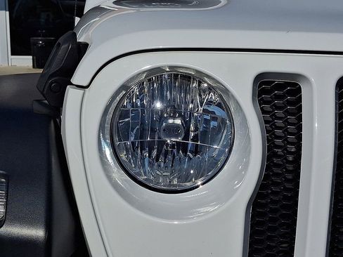 Used 2020 Jeep Wrangler Sport AWD/4WD image 10