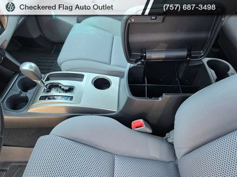 Used 2015 Toyota Tacoma 4x4 Double Cab w/ TRD Off-Road Package image 23
