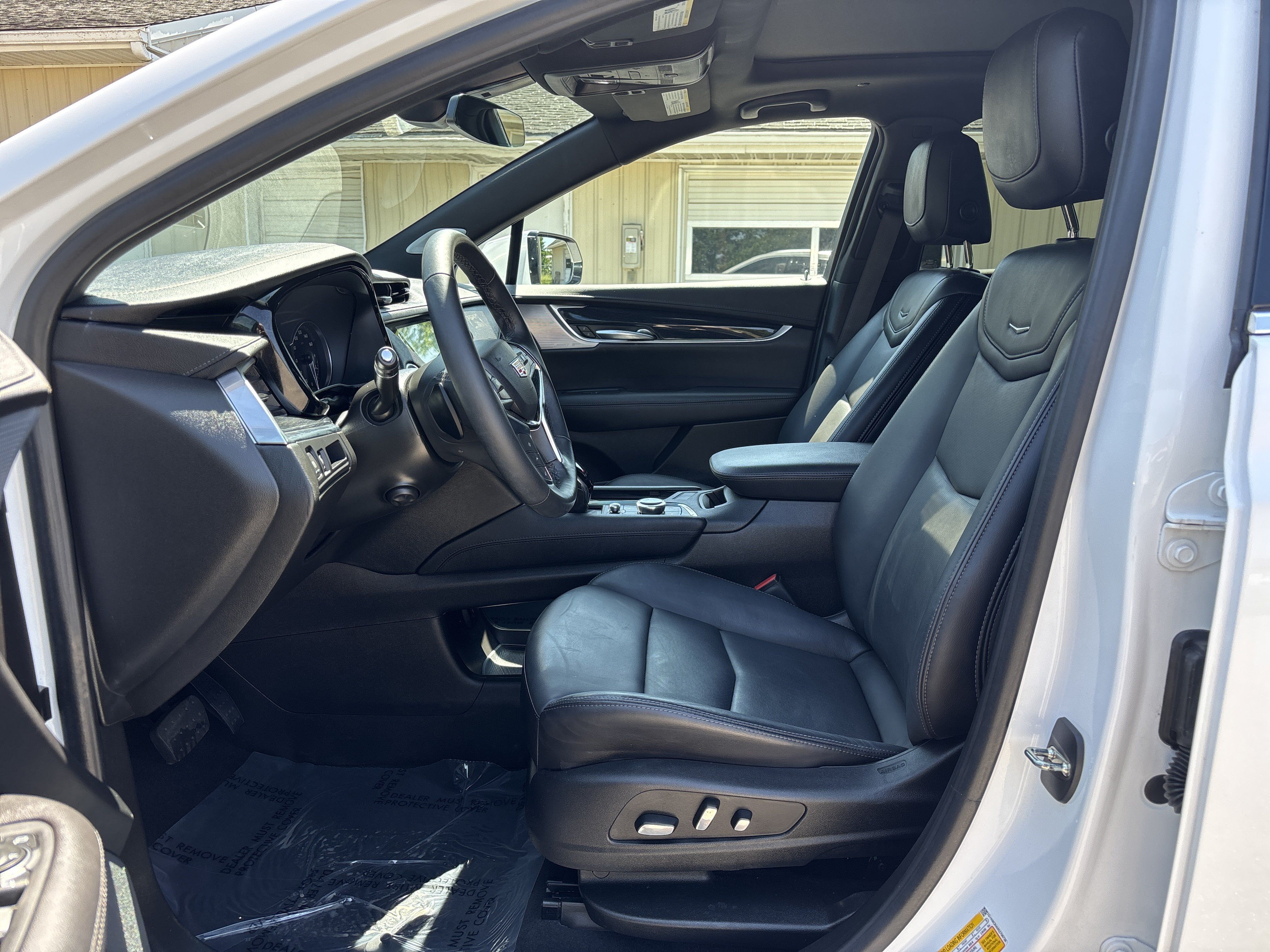 Used 2024 Cadillac XT5 Premium Luxury FWD image 16