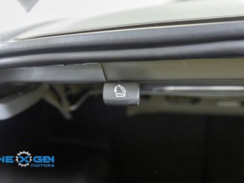 Used 2021 Chevrolet Malibu LT FWD image 31