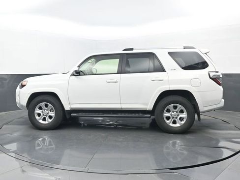 Used 2021 Toyota 4Runner SR5 image 7