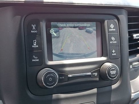 Used 2019 RAM 1500 Big Horn AWD/4WD image 24