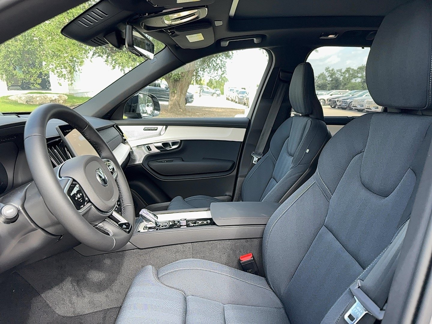 Used 2026 Volvo XC90 B6 Ultra w/ Protection Package Premier AWD/4WD image 12